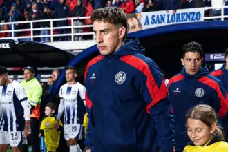 El irónico reclamo de Auzmendi por el penal que no le cobraron a San Lorenzo