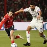 Emiliano Amor en el partido de San Lorenzo contra Independiente