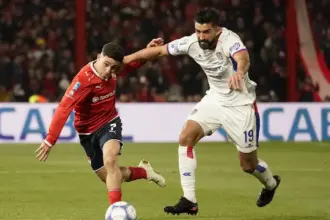 Emiliano Amor en el partido de San Lorenzo contra Independiente