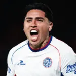 Facundo Farías en el partido de San Lorenzo contra Independiente
