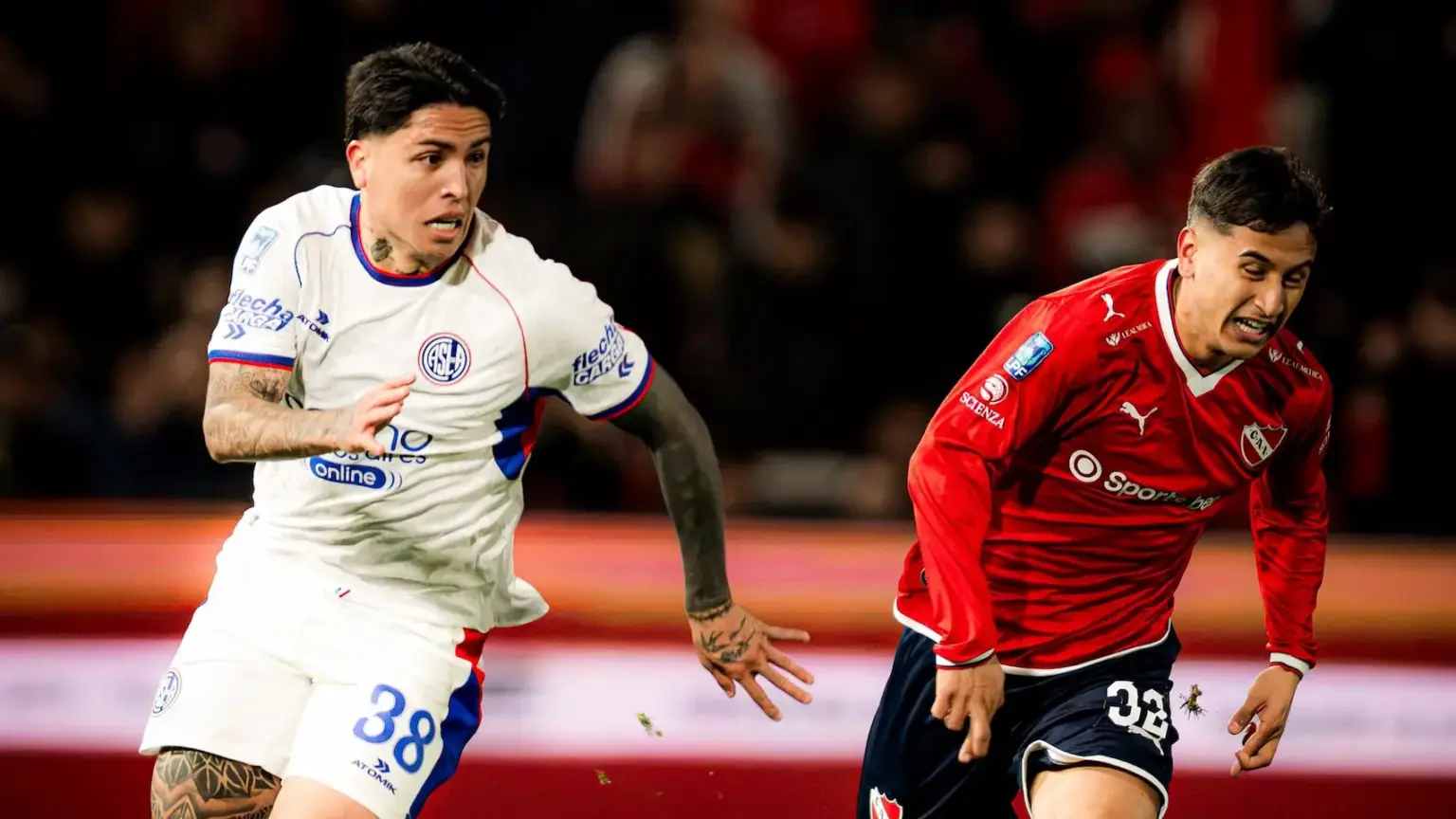 Cómo quedó San Lorenzo en la tabla del Clausura y la anual tras el cierre de la fecha 9 1 Facundo Farías en el partido de San Lorenzo contra Independiente