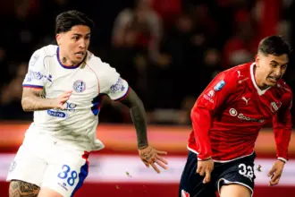 Facundo Farías en el partido de San Lorenzo contra Independiente
