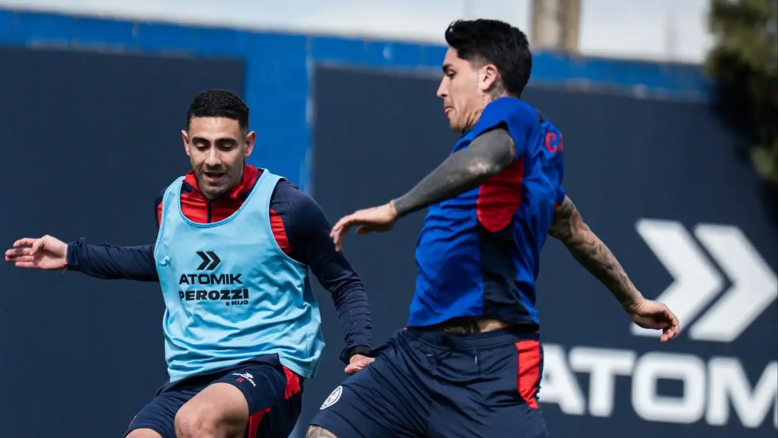 Perazzo probó 11 de San Lorenzo: cambio de esquema y debut de Farías ante Talleres 1 farias insaurralde san lorenzo practica previa talleres