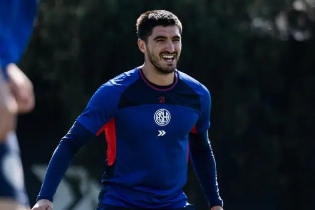 Gustavo Del Prete en la práctica de San Lorenzo