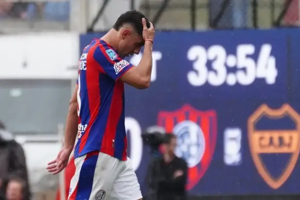 Insaurralde ya conoce su sanción tras la roja en el clásico contra Boca