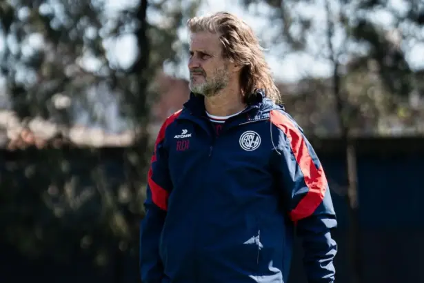 insua entrenamiento sol previa ciudad deportiva