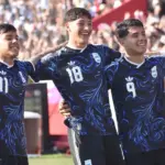 Uriel Ojeda en el festejo de la Selección Argentina por la victoria contra Uruguay