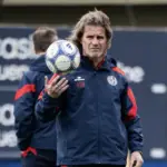 Los dos cambios que analiza Insua en San Lorenzo si Farías no juega ante Newell's