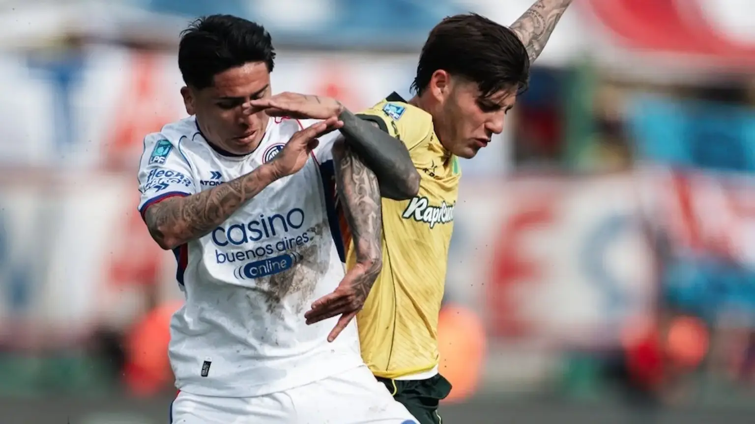 San Lorenzo, en caída libre: goleado por Defensa y clima caliente en Varela 1 farias san lorenzo defensa justica