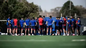 Deuda con el plantel de San Lorenzo: cumbre dirigentes-jugadores y promesa de pago