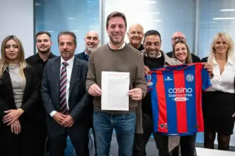 “La realidad completa”: Costantino salió a marcar la cancha tras la firma de los 8.345 m²