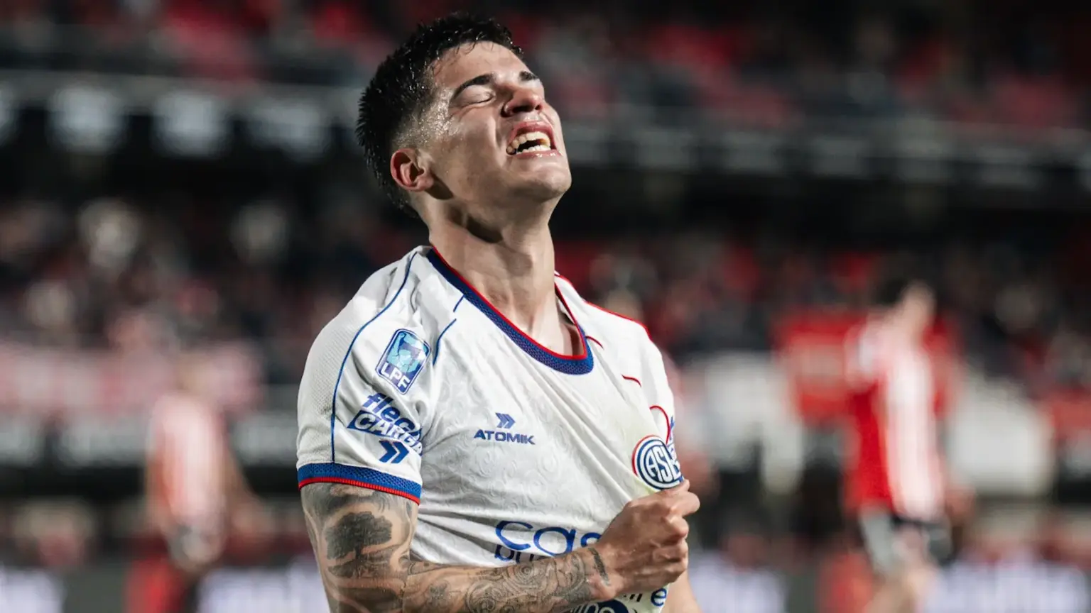 San Lorenzo le ganó a Estudiantes con un golazo agónico de Gulli y sueña con los playoffs 1 San Lorenzo le ganó a Estudiantes con un golazo agónico de Gulli y sueña con los playoffs