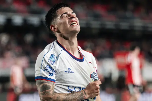 San Lorenzo le ganó a Estudiantes con un golazo agónico de Gulli y sueña con los playoffs